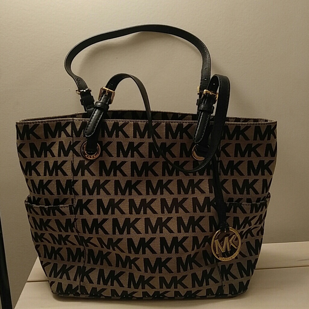 ❌SOLD❌  Michael Kors Jet Set E/W Tote